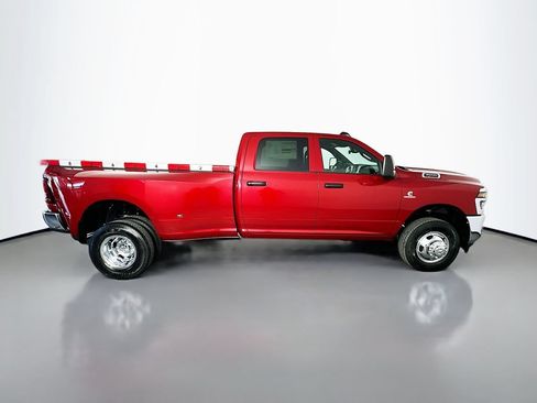 New 2026 RAM 3500 Tradesman AWD/4WD image 8