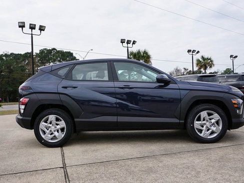 New 2026 Hyundai Kona SE FWD image 3