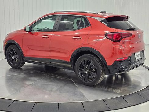 Used 2024 Buick Encore GX Sport Touring FWD image 3
