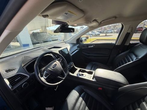 Used 2024 Ford Edge SEL image 2