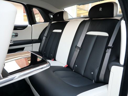 Certified 2024 Rolls-Royce Ghost image 8