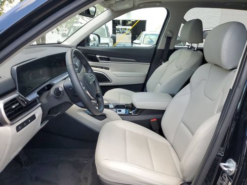 Used 2023 Kia Telluride S w/ S Sunroof Package AWD/4WD image 9