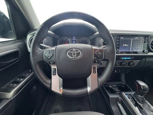 Used 2023 Toyota Tacoma SR5 RWD image 13