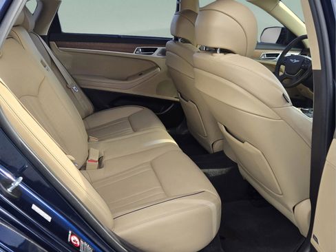 Used 2018 Genesis G80 3.8 w/ Option Group 03 image 14