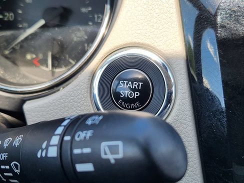 Used 2020 Nissan Rogue Sport SV w/ All-Weather Package AWD/4WD image 19