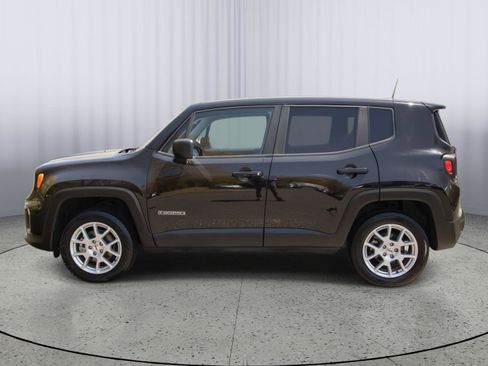 Used 2023 Jeep Renegade Latitude AWD/4WD image 20