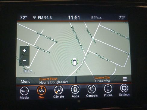 Used 2021 Jeep Grand Cherokee Laredo X image 19