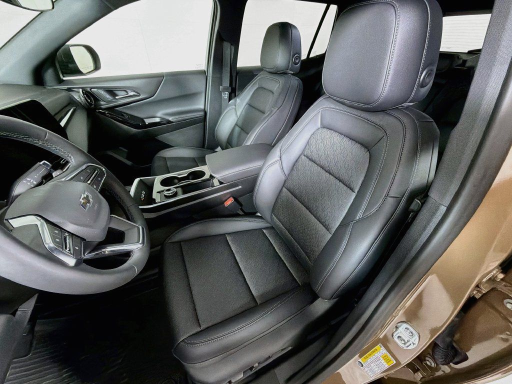 New 2027 Chevrolet Equinox LT w/ Convenience Package II AWD/4WD image 11