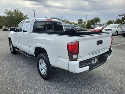 Used 2021 Toyota Tacoma SR image 12