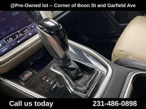 Used 2020 Subaru Outback Limited w/ Popular Package #2 AWD/4WD image 27