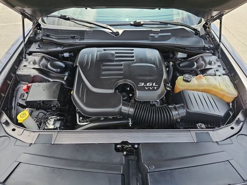 Used 2022 Dodge Challenger GT RWD image 28
