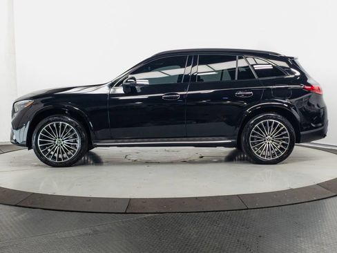 Used 2025 Mercedes-Benz GLC 350e 4MATIC image 4