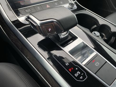 Used 2021 Audi Q7 3.0T Premium w/ Convenience Package AWD/4WD image 26