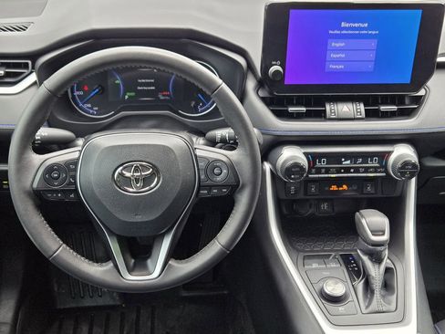 Used 2023 Toyota RAV4 XSE AWD/4WD image 10