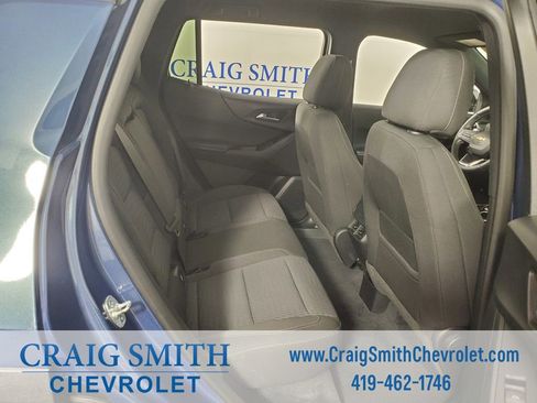 Used 2025 Chevrolet Equinox LT w/ Safety and Technology Package image 13