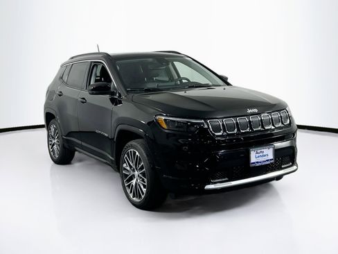 Used 2022 Jeep Compass Limited w/ Elite Group image 3
