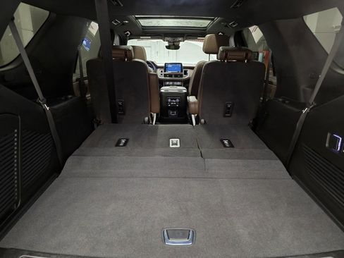 Used 2023 Chevrolet Tahoe High Country image 45