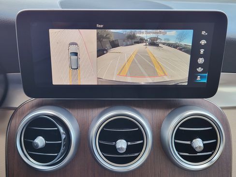 Certified 2022 Mercedes-Benz GLC 300 4MATIC image 19