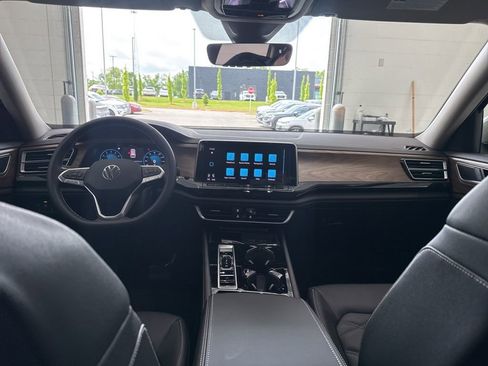 New 2026 Volkswagen Atlas SE AWD/4WD image 15