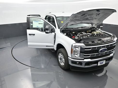 New 2026 Ford F350 XLT image 62