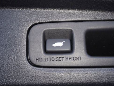 Used 2023 Honda CR-V EX-L image 9