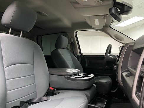 Used 2018 RAM 1500 Express image 12