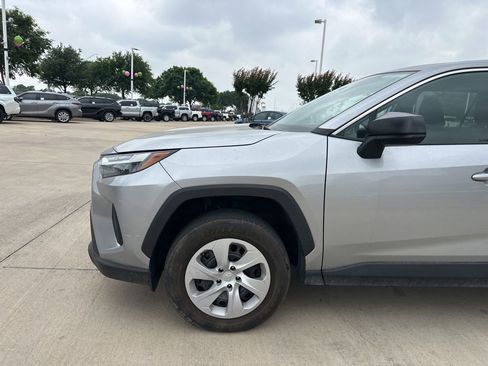 Used 2024 Toyota RAV4 LE AWD/4WD image 2