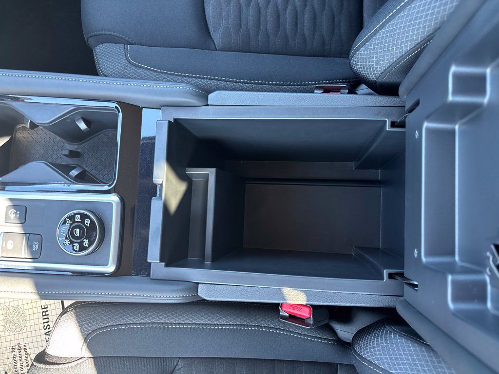 Certified 2025 Nissan Pathfinder SV AWD/4WD image 18