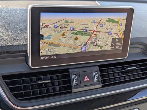 Used 2018 Audi Q5 2.0T Premium Plus w/ Premium Plus Package image 23