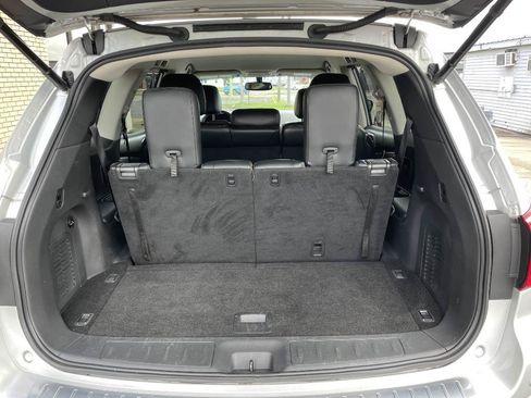 Used 2017 Nissan Pathfinder SL w/ SL Tech Package AWD/4WD image 17