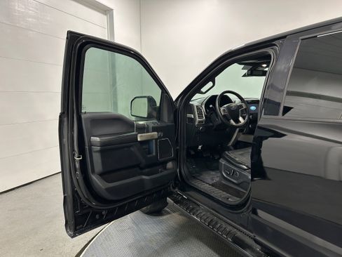 Used 2016 Ford F150 Lariat w/ Equipment Group 502A Luxury image 3