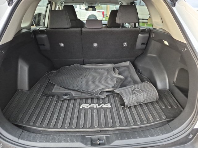Used 2025 Toyota RAV4 LE FWD image 6