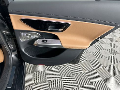 Used 2024 Mercedes-Benz E 350 4MATIC Sedan image 30