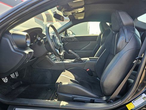 Used 2025 Toyota GR86 Premium w/ Performance Package RWD image 21