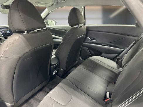 Certified 2024 Hyundai Elantra SEL FWD image 12
