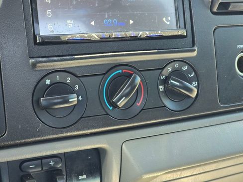 Used 2006 Ford F350 XLT image 30