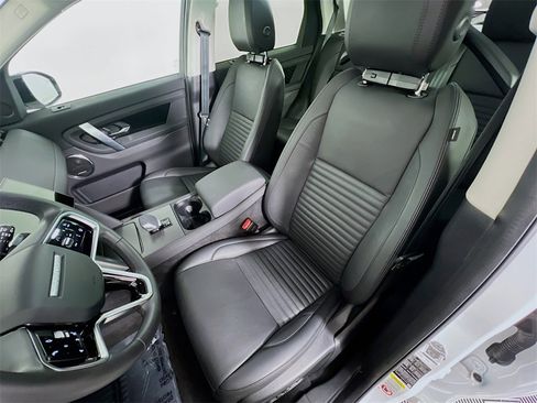 Used 2024 Land Rover Discovery Sport S image 22