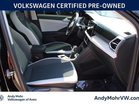 Used 2025 Volkswagen Taos SE w/ Panoramic Sunroof Package AWD/4WD image 20