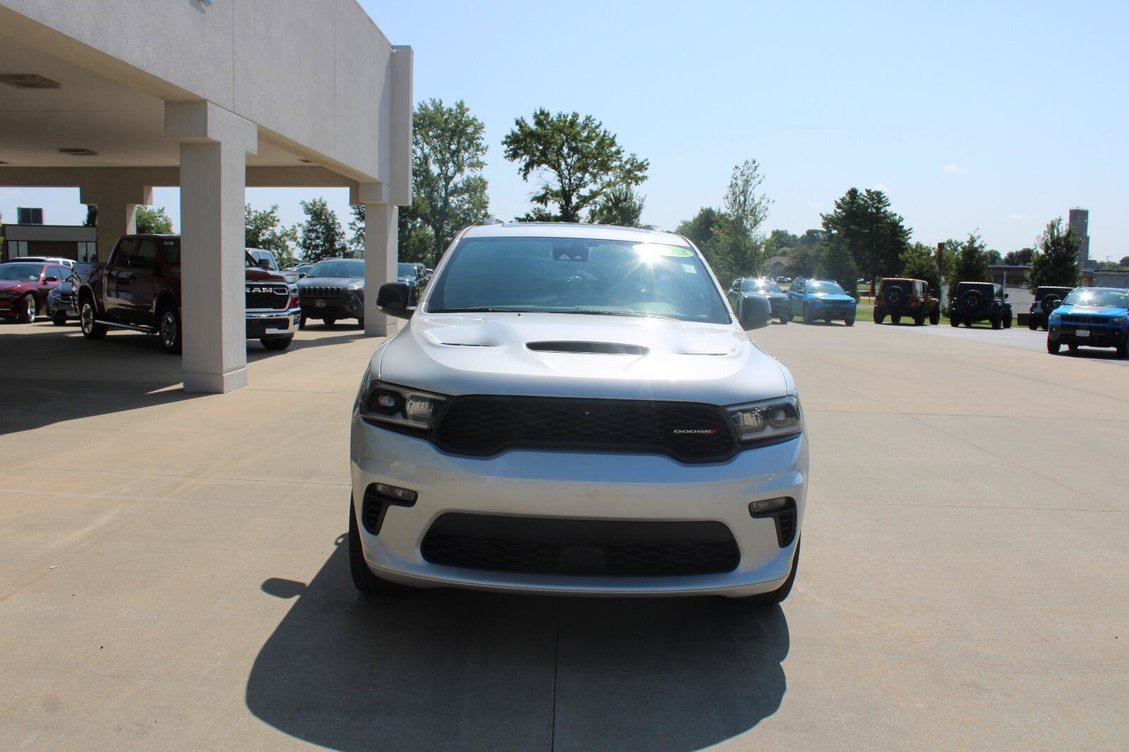 Used 2023 Dodge Durango GT AWD/4WD image 3
