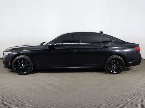 Used 2022 BMW 750i xDrive w/ Executive Package AWD/4WD image 24