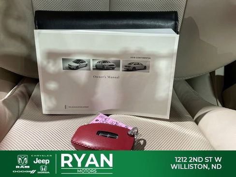 Used 2019 Lincoln Continental Reserve image 15