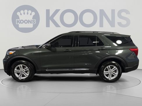 Used 2024 Ford Explorer XLT w/ Equipment Group 202A AWD/4WD image 2