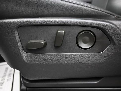 Used 2024 Chevrolet Silverado 2500 LTZ w/ LTZ Convenience Package image 14