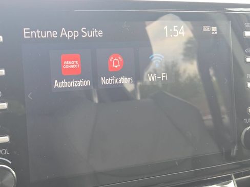 Used 2021 Toyota Sienna XLE FWD image 8