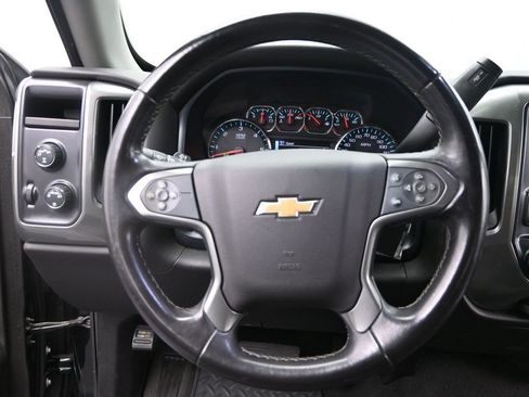 Used 2019 Chevrolet Silverado 1500 LT AWD/4WD image 11