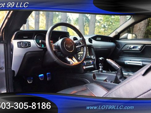 Used 2017 Ford Mustang GT Premium image 12