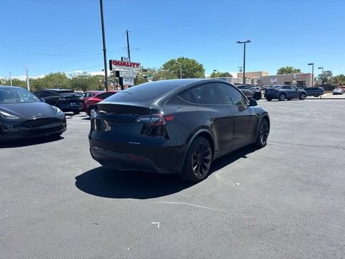 Used 2021 Tesla Model Y Long Range AWD/4WD image 7
