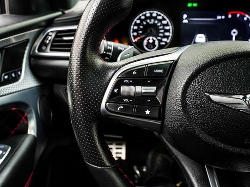 Used 2022 Genesis G70 3.3T image 34