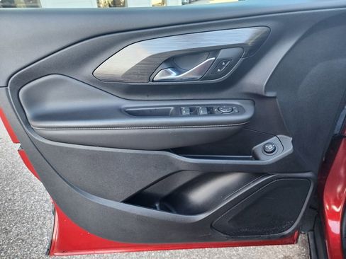 Used 2023 GMC Terrain SLE w/ Driver Convenience Package image 20