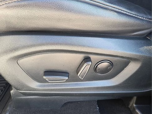 Used 2021 Ford Explorer Limited w/ Equipment Group 301A image 16